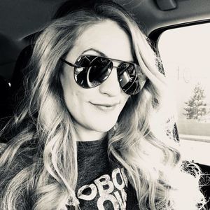 Meet your Posher, Sondi